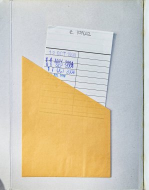 Check Out kartıyla dokulu kapak gösteren bir Kitap açıldı.