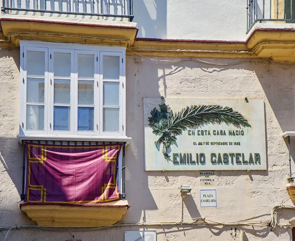 Marmeren plaquette van Emilio Castelar. Plein Plaza de Candelaria. Ca — Stockfoto