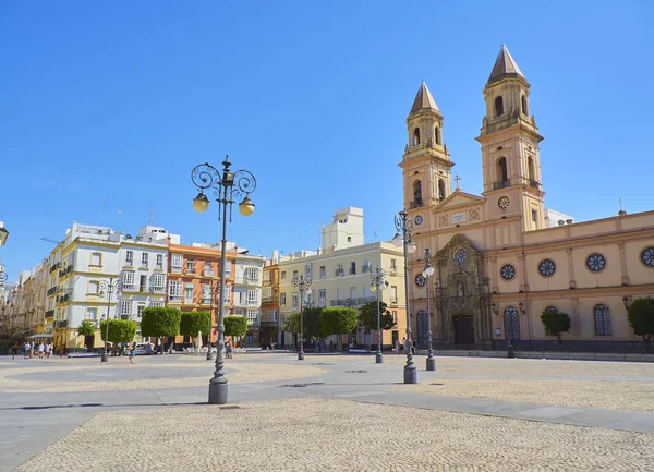 San Antonio-torget. Cadiz, Andalusien, Spanien. Royaltyfria Stockbilder