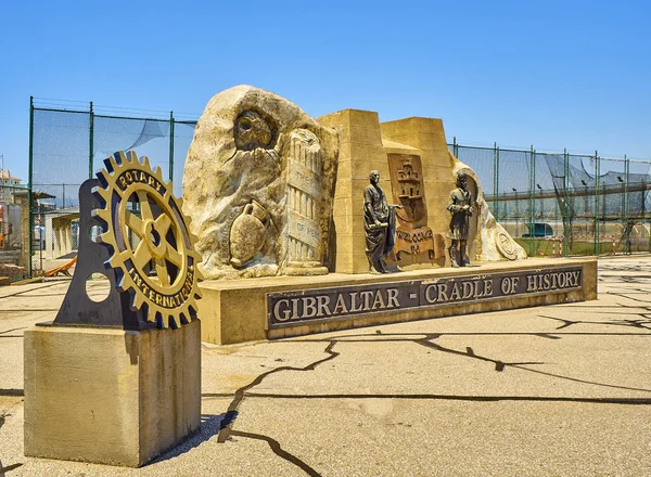 Pomnik w kolebce historii. Gibraltar, Brytyjskie Terytorium zamorskie, Wielka Brytania. — Zdjęcie stockowe