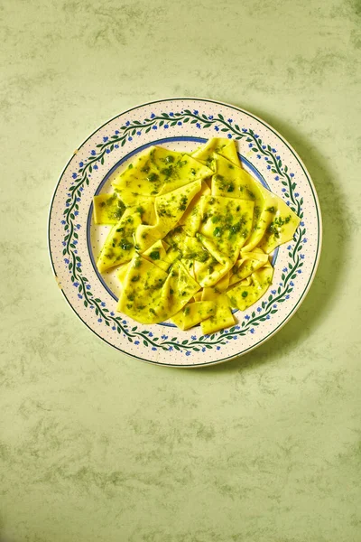 Silk Handerkerchiefs Mandilli Saea Italštině Omáčkou Pesto Typické Pro Kulinářskou — Stock fotografie