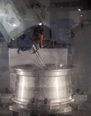 Araba alaşım jant Cnc freze tezgahı üzerinde işleme