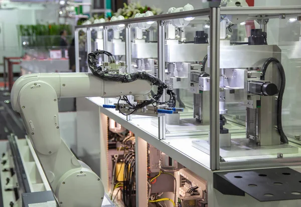 Industria Automatizada Carga Descarga Brazos Robóticos Línea Producción — Foto de Stock