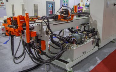 Bangkok, Tayland - 21 Kasım 2018: Otomatik Cnc 3d tüp boru bükme makinası