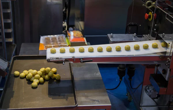 Dough Divider Rounder Dough Ball Making Machine — Stock Photo, Image