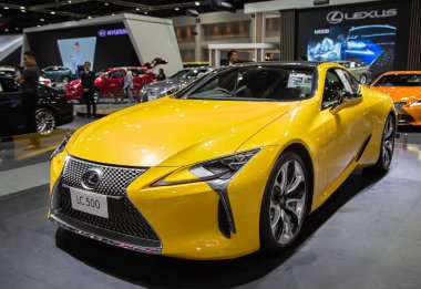Nonthaburi, Tayland - 4 Aralık 2018: Lexus Lc 500 Lüks Coupe Motor Expo 2018'de tanıtıldı