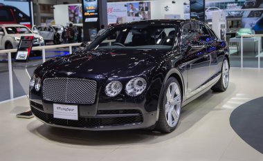 Nonthaburi, Tayland - 4 Aralık 2018: Bentley uçan Motor Expo 2018 yılında sunulan teşvik