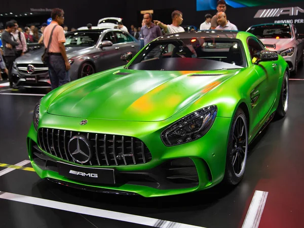 Nonthaburi, Tayland - 4 Aralık 2018: Mercedes Benz Amg spor Gt Coupe Motor Expo 2018 yılında sunulan