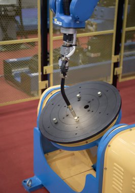 Robot kaynak kolu