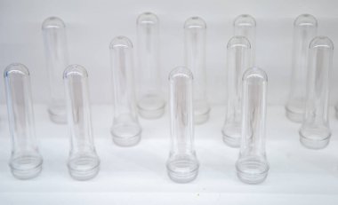 Hammadde plastik şişe üfleme makinesi