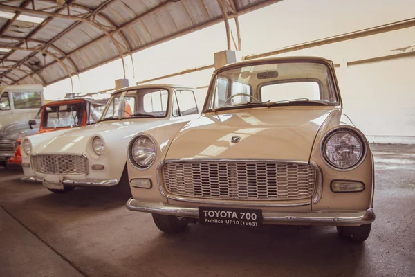 Carro vintage Toyota 700 — Fotografia de Stock