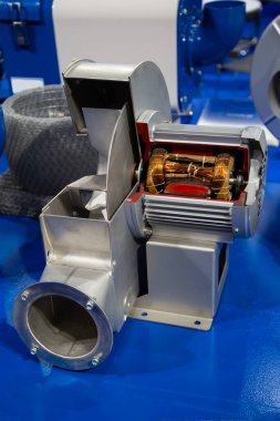 Endüstriyel hava üfleyici fan bölümünün iç kısmını kes