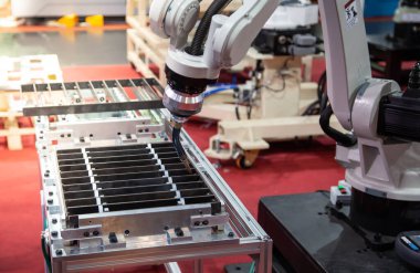 Robot kaynak makinesi. Endüstriyel üretim