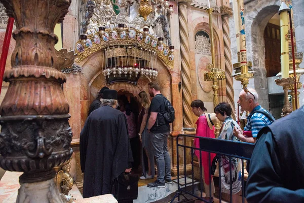 Jerusalem Israël Mai 2018 Pèlerins Attente Entrer Dans Rotonde Saint — Photo