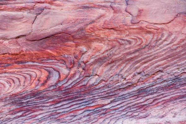 Renkli Kırmızı Kumtaşı Oluşumu Doku Soyut Jeolojik Desen Petra Jordan — Stok fotoğraf