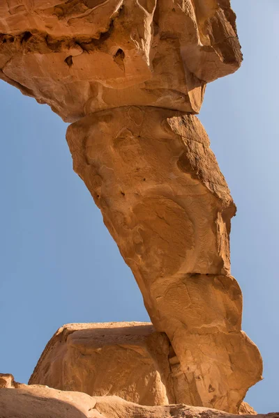 Ponte Roccioso Frouth Nel Deserto Wadi Rum Giordania — Foto Stock