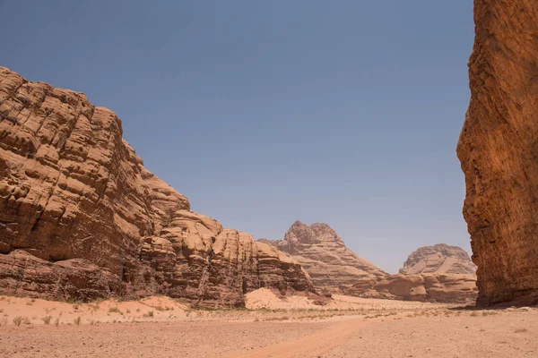 절벽으로 풍경입니다 Burrah 협곡와 요르단 — 스톡 사진
