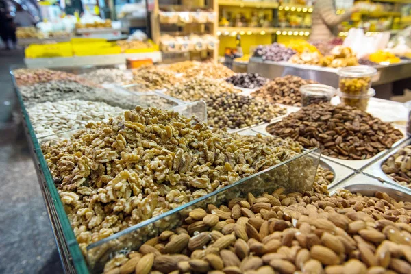 Diferentes Tipos Nozes Amêndoas Nozes Mercado Mahane Yehuda Jerusalém Israel — Fotografia de Stock