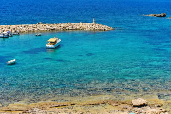 Море Пляж Галечные Камни Летний Отдых — стоковое фото