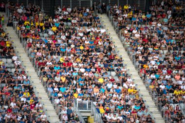 Bir futbol maçında Stadı Tribune bulanık kalabalık