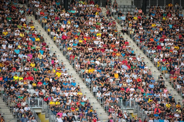 Cluj Rumunsko Června 2018 Dav Lidí Fotbaloví Fanoušci Tribune Podporovat — Stock fotografie