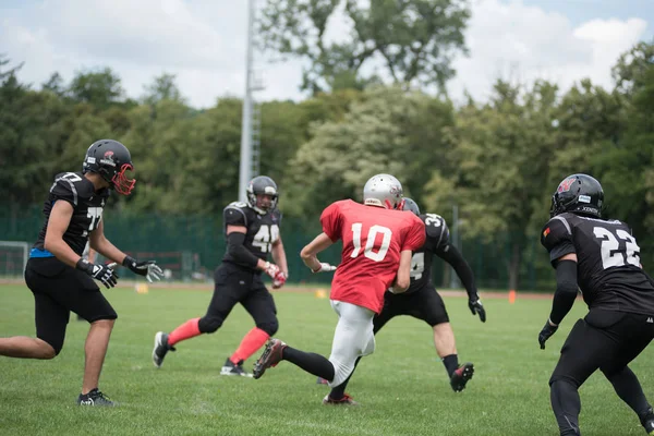 Cluj Rumunia Czerwca 2018 Zespół Futbolu Amerykańskiego Cluj Krzyżowców Grając — Zdjęcie stockowe