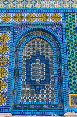 Renkli İslam desen. Mozaik karolar üzerinde bir cami. Kaya, Jerusalem kubbe