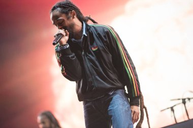 Bontida, Romanya - 18 Temmuz 2018: Damian Marley, dört kez Grammy Ödülü kazandı ve reggae efsane Bob perfoming elektrik kale Festivali canlı konser oğlu