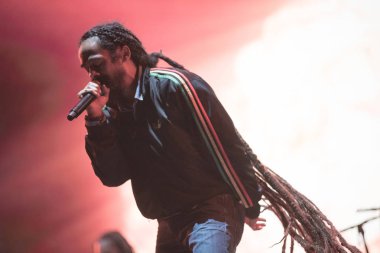 Bontida, Romanya - 18 Temmuz 2018: Damian Marley, dört kez Grammy Ödülü kazandı ve reggae efsane Bob perfoming elektrik kale Festivali canlı konser oğlu