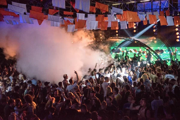 Bontida Romania July 2018 Crowd People Dancing Clubbing Electric Castle — Stock Photo, Image