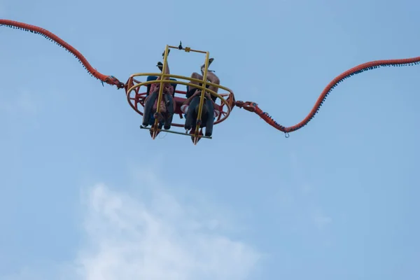 Bontida Rumunsko Července 2018 Lidé Těší Reverzní Bungee Festivalu Elektrického — Stock fotografie