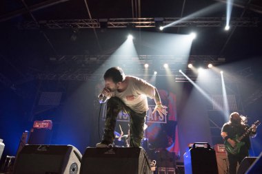 Bontida, Romanya - 22 Temmuz 2018: Toronto Kanada hardcore punk grubu, sallanan kanser yarasalar elektrik kale Festivali canlı