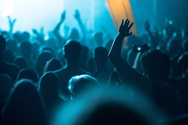 Rear View Concert Crowd Raising Arms — Stock Photo, Image