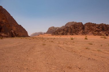 Wadi Rum çölünde, Jordan kurak manzara