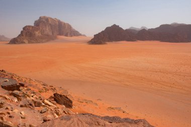 Wadi Rum çölünde, Jordan kurak manzara