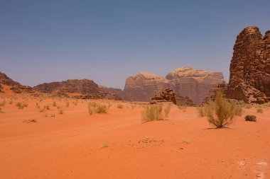 Wadi Rum çölünde, Jordan kurak manzara