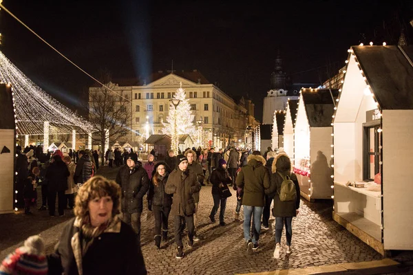 Cluj Napoca Roemenië December 2017 Vrolijke Mensen Genieten Van Kerst — Stockfoto