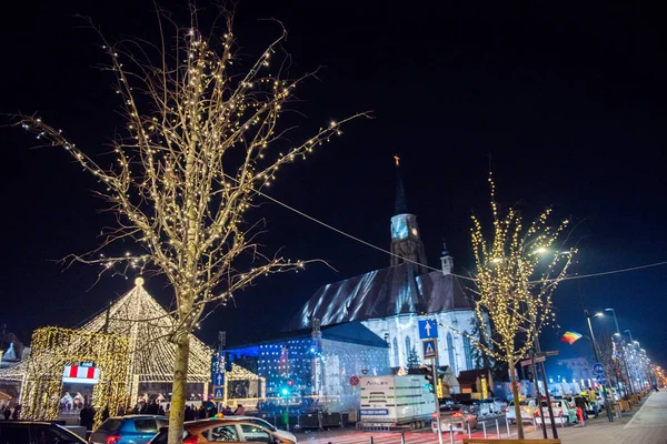 Cluj Napoca Roménia Dezembro 2017 Pessoas Alegres Desfrutando Mercado Natal — Fotografia de Stock