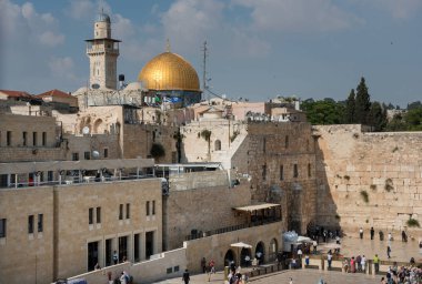 Jerusalem, İsrail - 15 Mayıs 2018: Yahudiler Batı veya ağlama duvarı, Yahudilik için en kutsal yer, dua