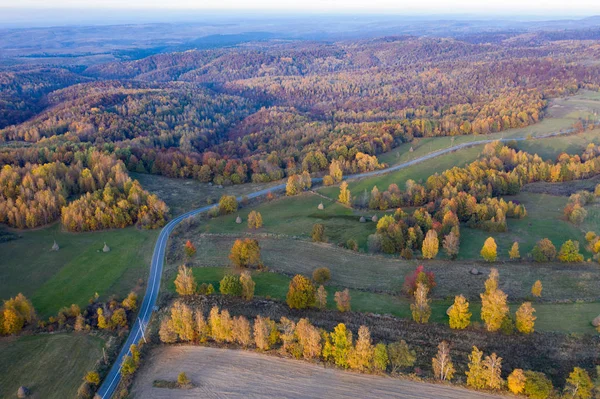 Aerial Drönarvy Landsbygd Grusväg Hösten — Stockfoto