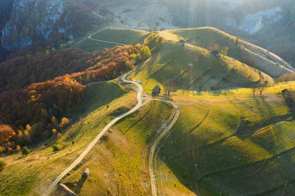 Apuseni 산맥에서 농가의을 Transylvania 루마니아에서 농촌의 — 스톡 사진