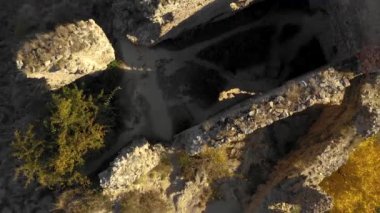 Ortaçağ Coltesti Kalesi Transilvanya, Romanya hava 4 k dron görünümü