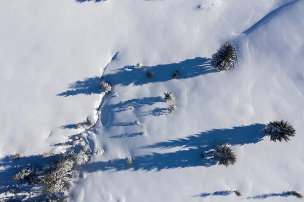 Vista Aérea Drones Del Paisaje Invernal Cubierto Nieve Las Montañas — Foto de Stock