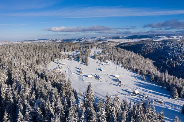 Snow Covered Remote Village Homestead Mountains Aerial Drone View — Stockfoto