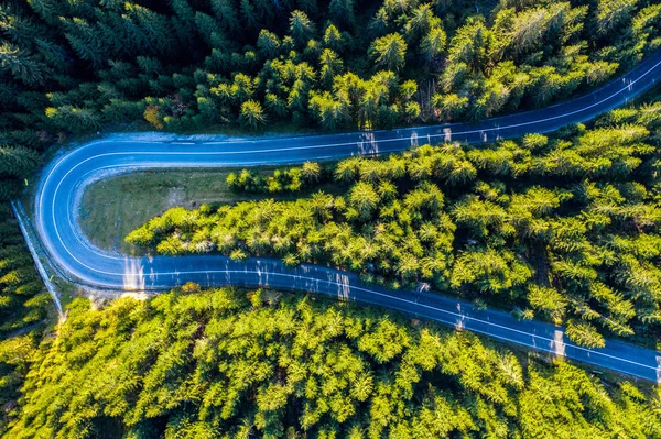 Kurvenreiche Straße Serpentinen Wald Drohnen Aus Der Luft — Stockfoto