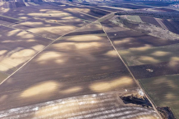 Flygfoto över vita kemiska gödningsmedel, gödsel på marken — Stockfoto