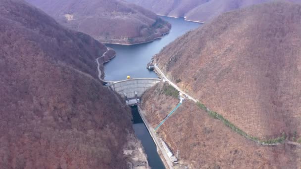 Vista Aérea Uma Usina Hidrelétrica Barragem Barragem Reservatório Lago — Vídeo de Stock