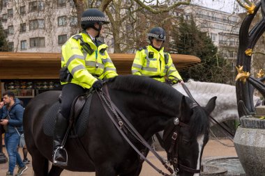 Londra'nın atlı polis