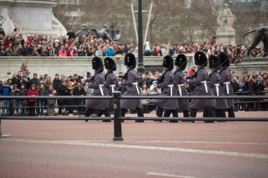 Guard parade, Londra değiştirme