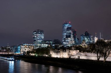 Gece Londra finans bölgesi